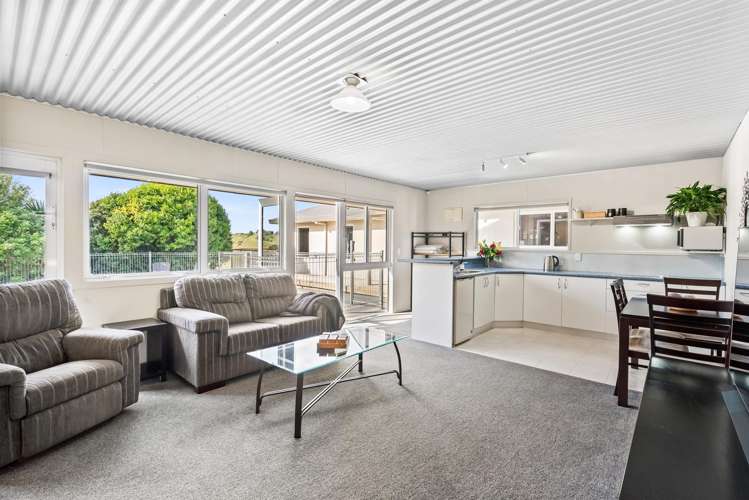 156 Valley View Road Otaika_19