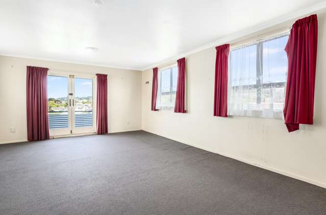 111 Te Pene Avenue Titahi Bay_1