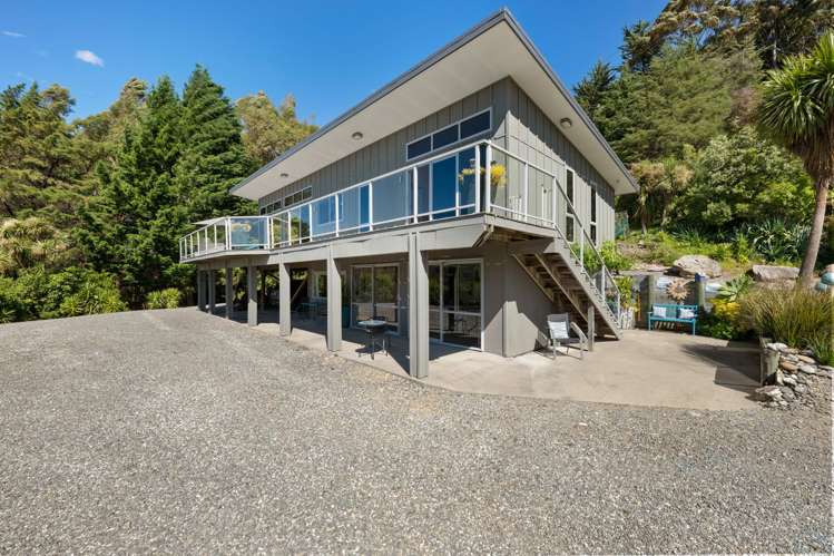 784a Queen Charlotte Drive_5