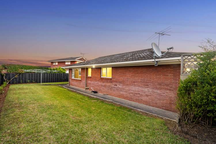 2/42 Luton Avenue Sunnyhills_17