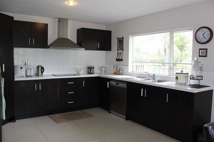 3 Caffreys Avenue Massey_5