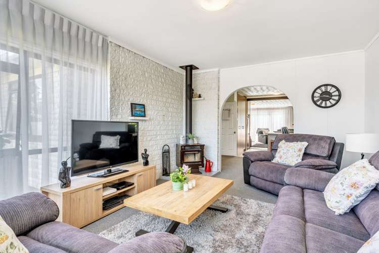 155 Rowandale Avenue_4