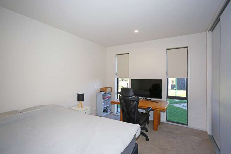 11 Bernora Crescent Bombay_25