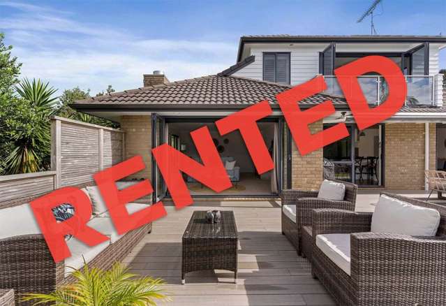 Coastal Luxury Living – Stunning 4 Bedroom Hom...