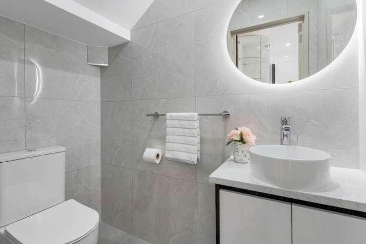 72 Charlestown Drive Flat Bush_24