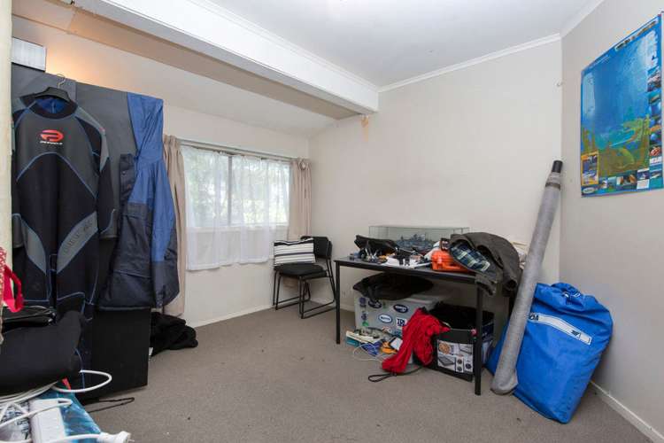 8 Sunkist Bay Road Beachlands_16