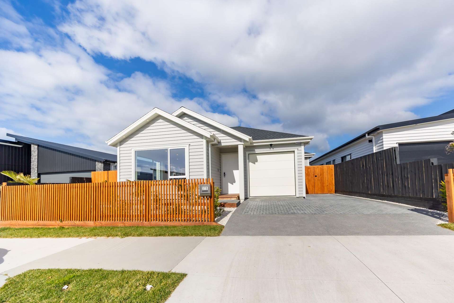 375 Te Taruna Drive Wainui_0