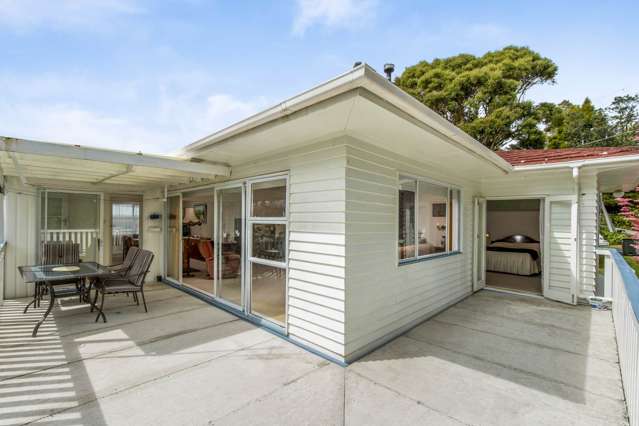 85 Takahe Road Titirangi_1