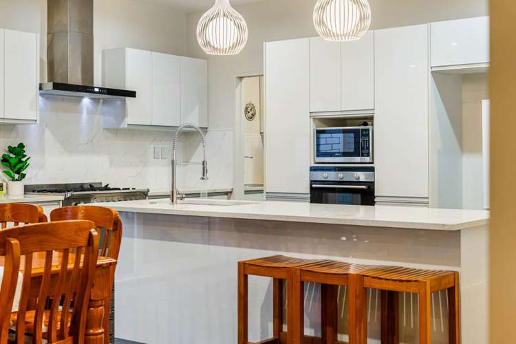 60 Butler Stoney Crescent Silverdale_9