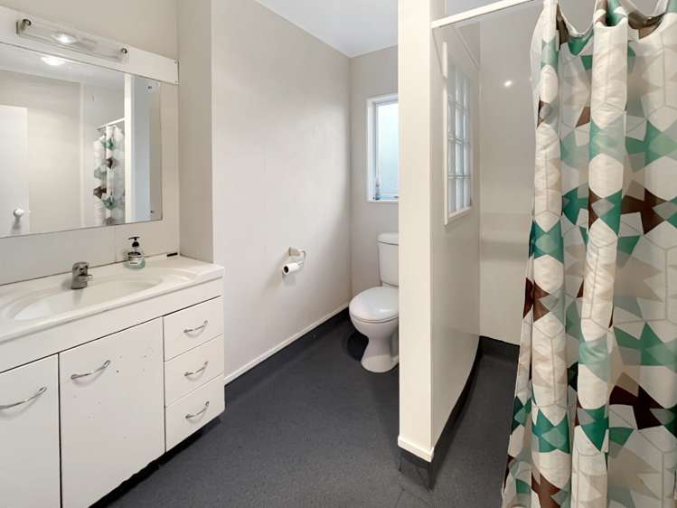 15 Peppertree Glade Kelvin Grove_6