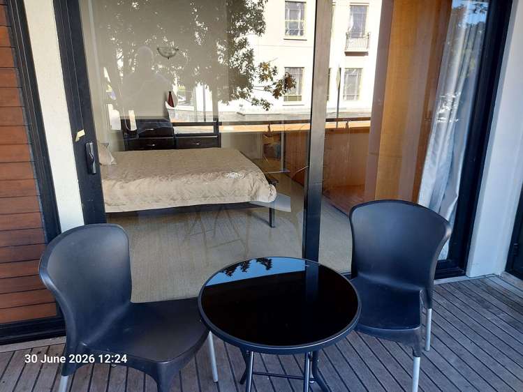 22 Pakenham Street East Auckland Central_18