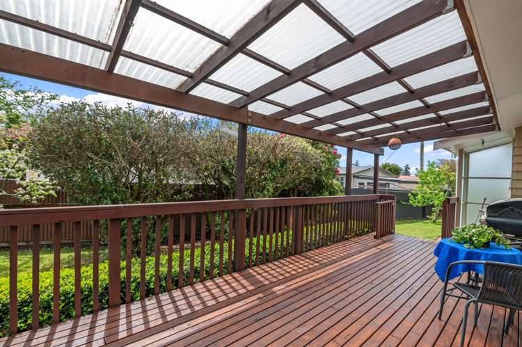 5 Gifford Place Utuhina_14