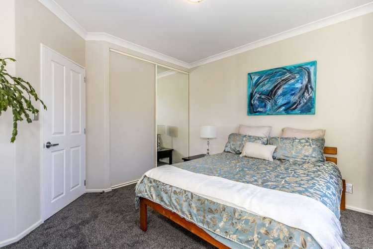 10 Lightning Close Wigram_9