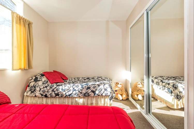 6 Eden Place Pukekohe_16