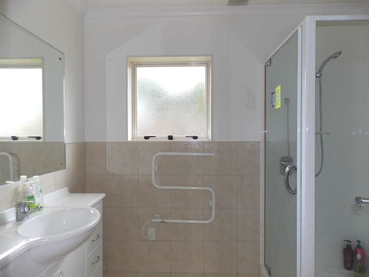 95b The Drive Epsom_9