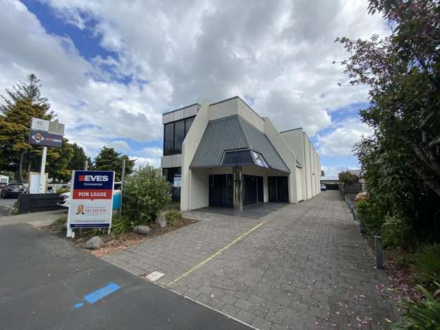 Prime City Fringe Office with 14 Car Parks