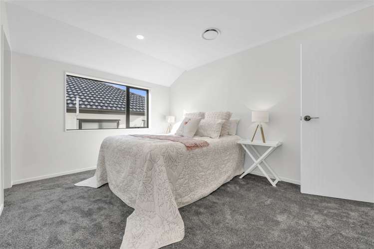 18 Aklander Rise Flat Bush_20