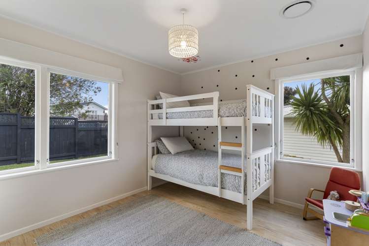 277 Rangatira Road Beach Haven_15