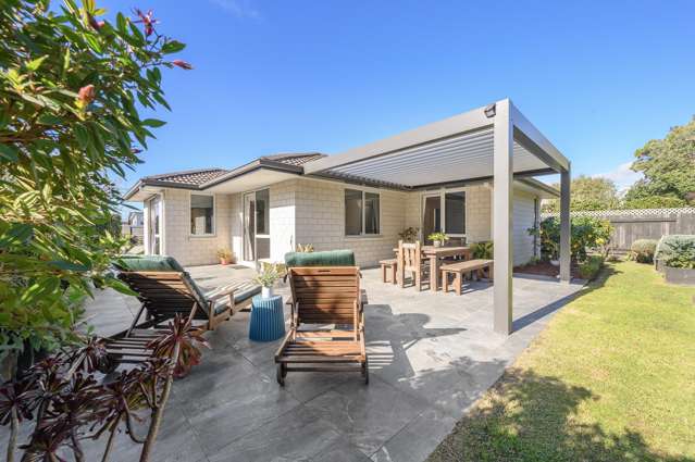Peaceful cul-de-sac living with broad appeal