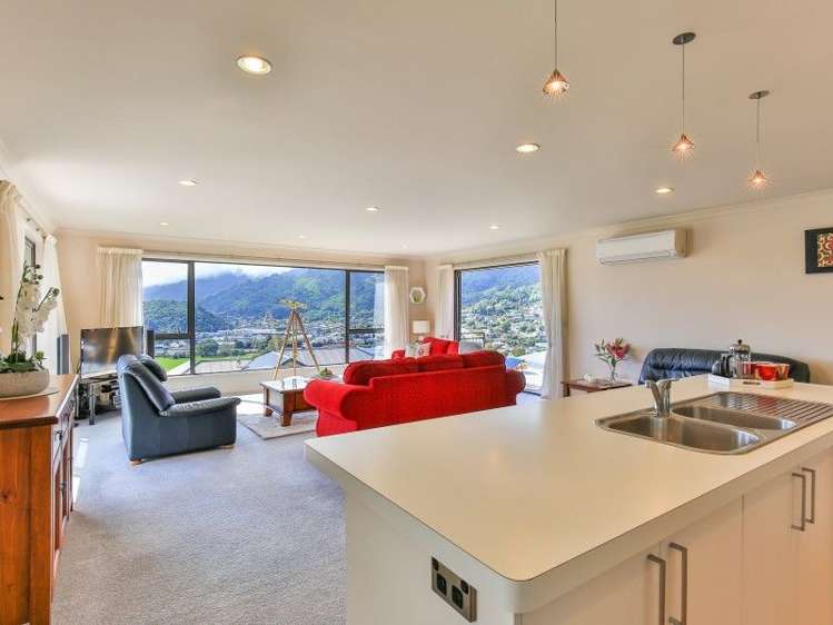 14 Harbour View Heights Picton_5