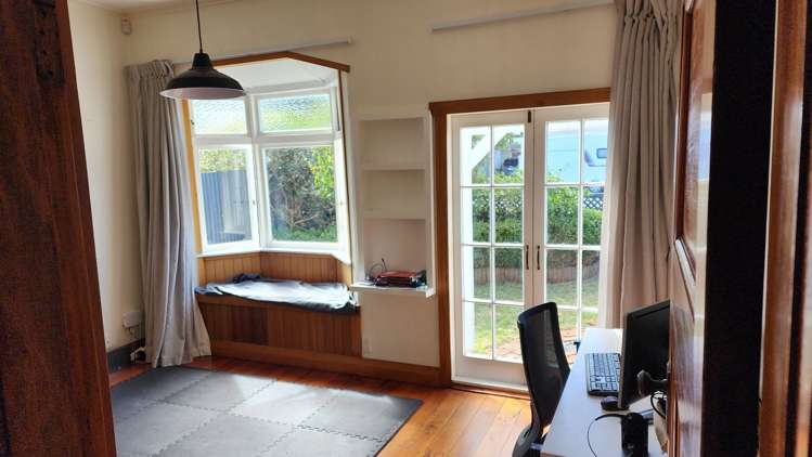 13 Toru Street Lyall Bay_6