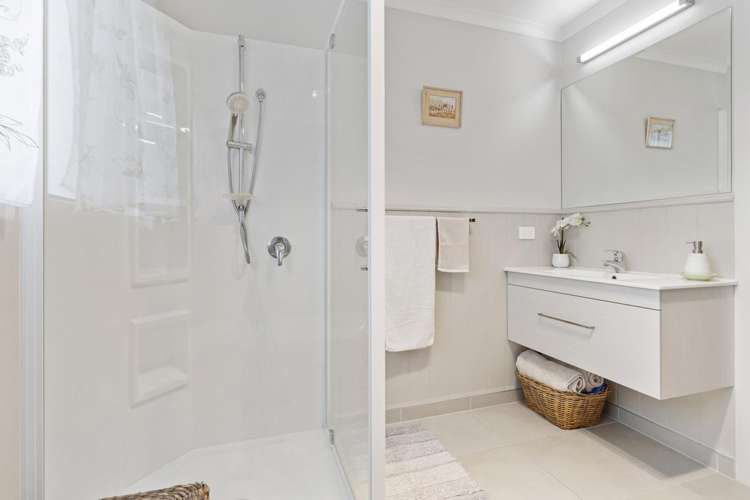 42 Feist Street Carterton_17