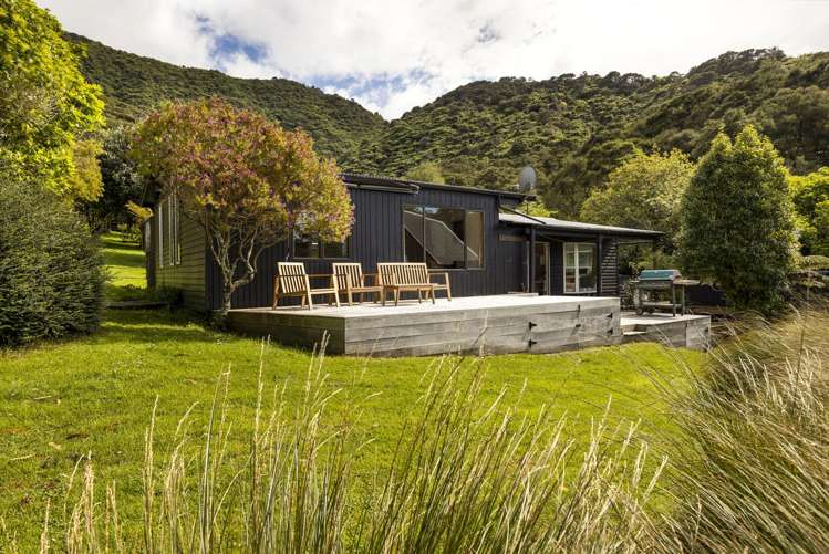 1 West Bay, Lochmara Bay Marlborough Sounds_3