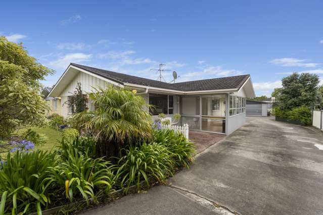 8 Kanawa Street Waikanae_1