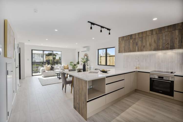 2/31 (Lot1) Tiroroa Avenue Te Atatu South_15