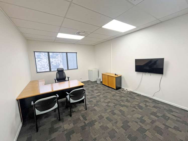 Level 1/698 Great South Road Penrose_2