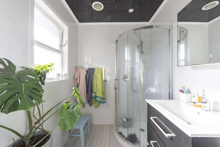 94 Lewis Street Glenview_9
