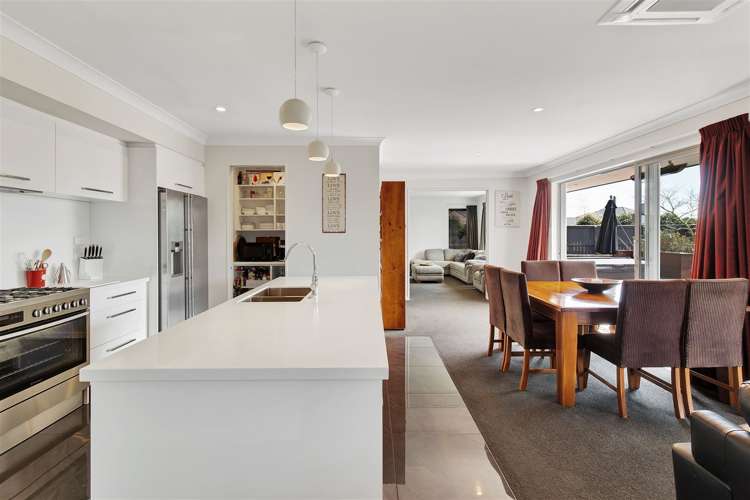 8 Simms Lane West Melton_5