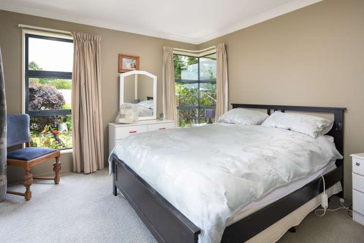 14 Hathaway Street Spring Creek_13