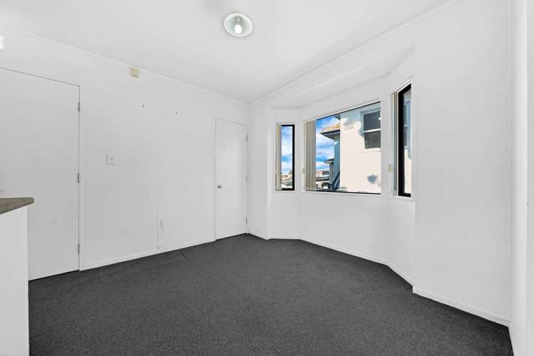 172A White Swan Road Mt Roskill_13