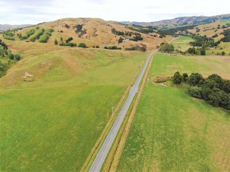 1137 Wimbledon Road Porangahau_10