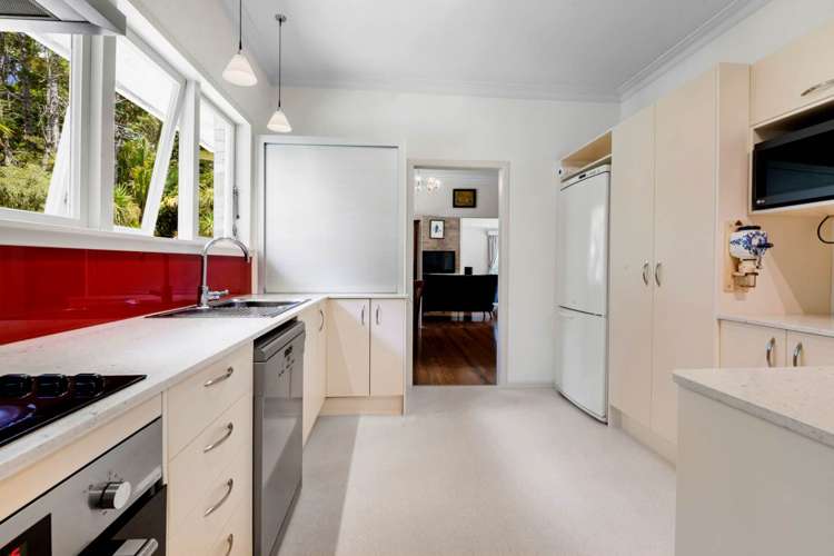 218 Onewa Road Birkenhead_8