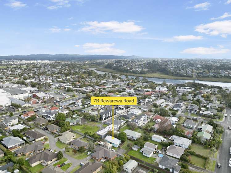 2/7 Rewarewa Road Te Atatu Peninsula_9