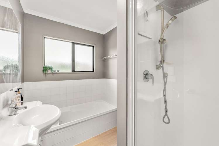 126 Meander Drive Welcome Bay_11