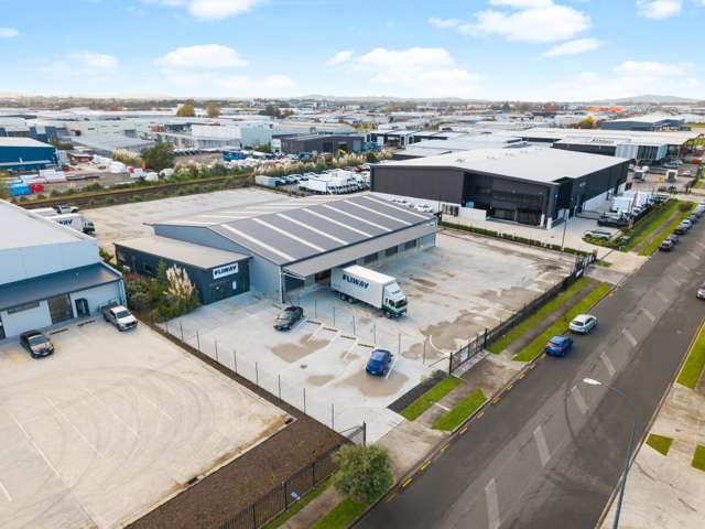 26 Earthmover Crescent Te Rapa_2