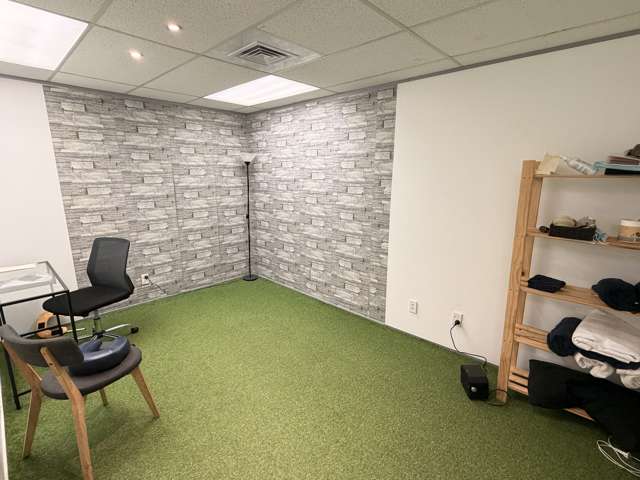 4 Market Grove Hutt Central_2