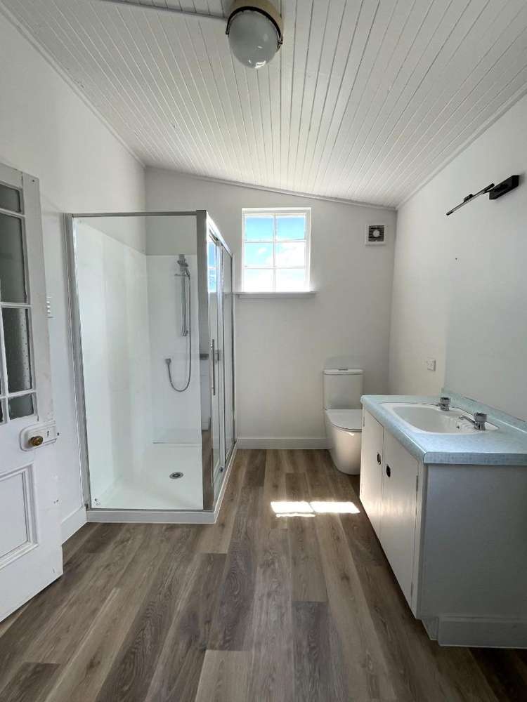 100A Broadway 10114_6