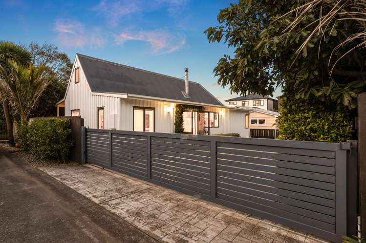 11A Wellesley Road Mangere Bridge_16
