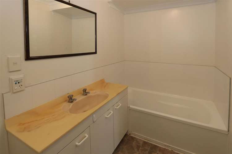 1 Mansfield Road Owhata_21