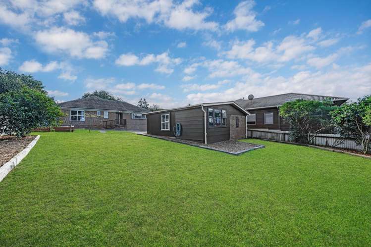 137 Edinburgh Street Pukekohe_16