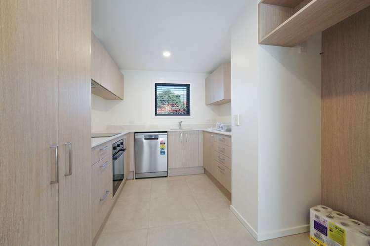 GF/28 Morningstar Place 1727_3