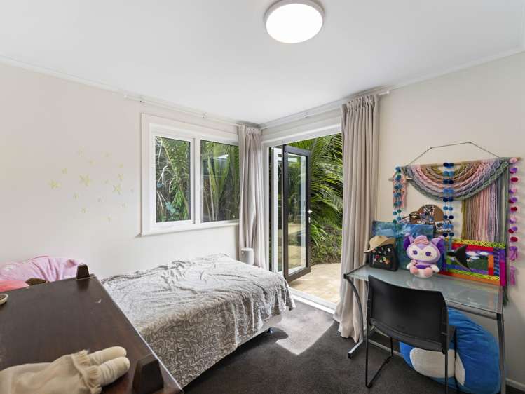 3 Huia Road Titirangi_17