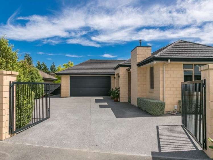 4 Brandon Mews Springlands_12