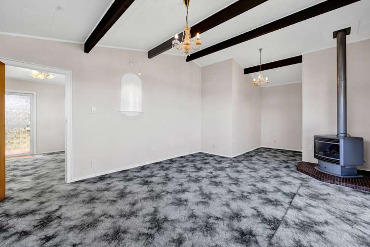 82 Grey Street Waitara_18