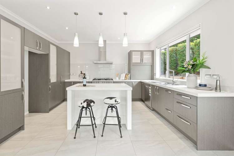 10 Soljans Place Flat Bush_10