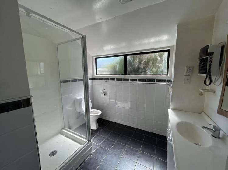 39 Beach Road Papakura_4